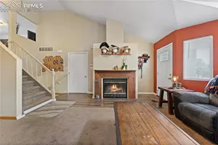 321 W Linden Ave, Pueblo, CO 81007 - Photo 5