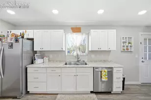 1212 Rainier Dr, Colorado Springs, CO 80910 - Photo 11