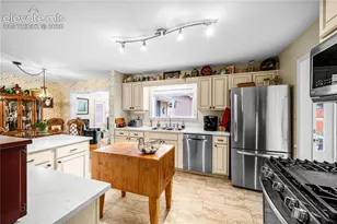 2911 Country Club Dr, Pueblo, CO 81008 - Photo 7