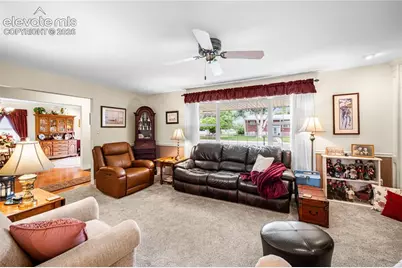 2911 Country Club Drive, Pueblo, CO 81008 - Photo 9