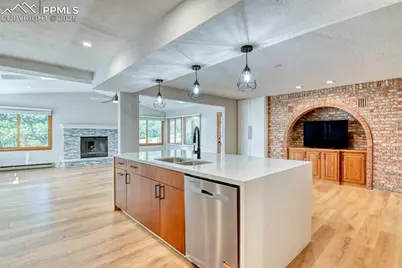 7074 Oak Valley Drive, Colorado Springs, CO 80919 - Photo 7