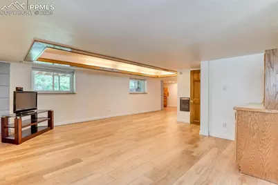 7074 Oak Valley Drive, Colorado Springs, CO 80919 - Photo 37