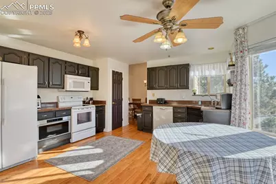 6450 Mesedge Drive, Colorado Springs, CO 80919 - Photo 9