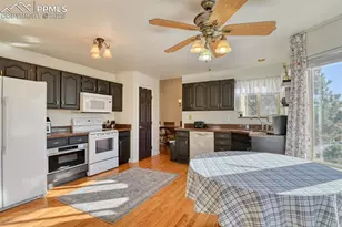 6450 Mesedge Dr, Colorado Springs, CO 80919 - Photo 9