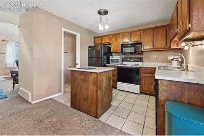 5568 Dunbar Court, Colorado Springs, CO 80918 - Photo 9