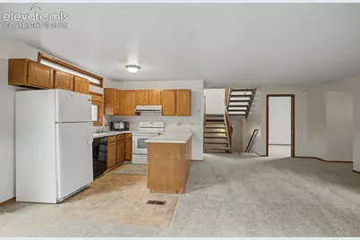 869 Pebblewood Drive, Colorado Springs, CO 80919 - Photo 9