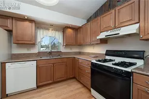 5648 E Old Farm Circle, Colorado Springs, CO 80917 - Photo 7