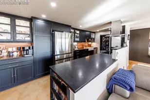 411 Lakewood Circle, Colorado Springs, CO 80910 - Photo 9