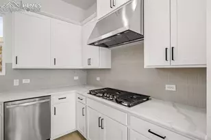 4444 Peak Crst Vw, Colorado Springs, CO 80918 - Photo 9