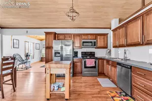 89 E Cactus Dr, Canon City, CO 81212 - Photo 3