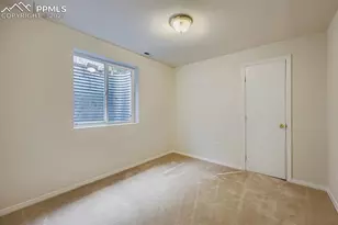 5827 Uncompahgre St, Colorado Springs, CO 80923 - Photo 23