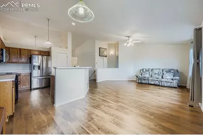 5827 Uncompahgre Street, Colorado Springs, CO 80923 - Photo 11