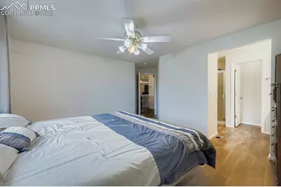5827 Uncompahgre Street, Colorado Springs, CO 80923 - Photo 15