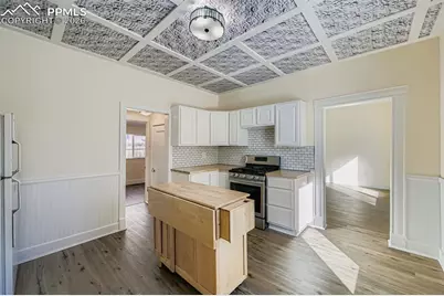2423 W St Vrain Street, Colorado Springs, CO 80904 - Photo 13