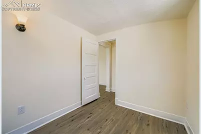 2423 W St Vrain Street, Colorado Springs, CO 80904 - Photo 29