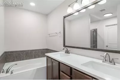 3651 Desert Willow Lane, Colorado Springs, CO 80925 - Photo 17