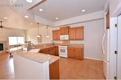 13688 Paradise Villas Grove, Colorado Springs, CO 80921 - Photo 11