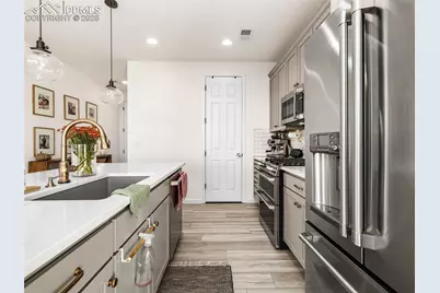 8069 Buffalo Horn Drive, Colorado Springs, CO 80925 - Photo 5