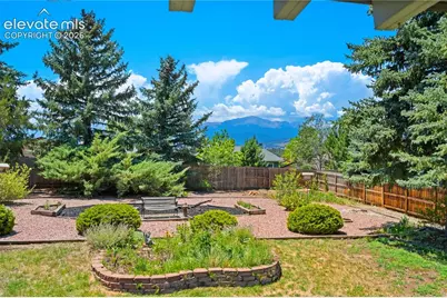 6560 Snowbird Drive, Colorado Springs, CO 80918 - Photo 37