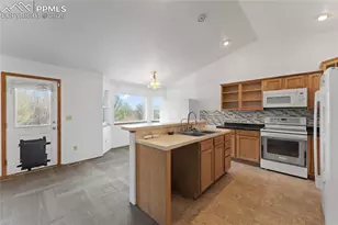 7474 Lake Ave, Fountain, CO 80817 - Photo 5