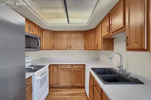 2430 Hamlet Ln, Colorado Springs, CO 80918 - Photo 9