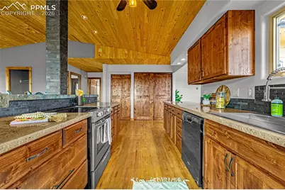 845 Crystal Park Road, Manitou Springs, CO 80829 - Photo 11