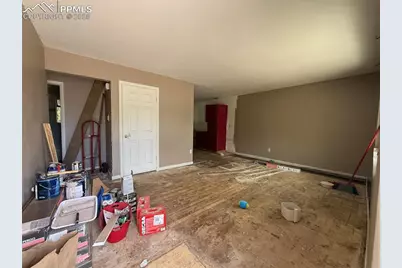 806 Querida Drive, Colorado Springs, CO 80909 - Photo 3