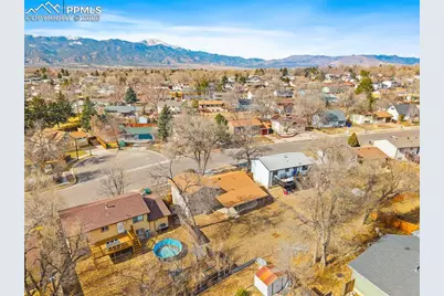 2123 Fernwood Drive, Colorado Springs, CO 80910 - Photo 35