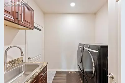 1087 S Greenway Drive, Pueblo West, CO 81007 - Photo 9