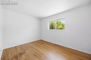 2240 Sumter Dr, Colorado Springs, CO 80910 - Photo 17
