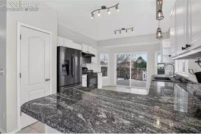 6712 Lost Springs Drive, Colorado Springs, CO 80923 - Photo 9