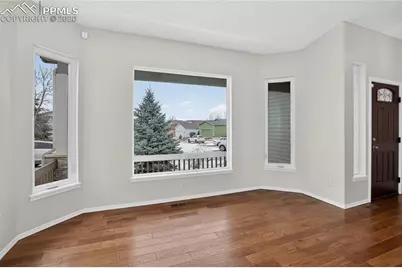 6712 Lost Springs Drive, Colorado Springs, CO 80923 - Photo 5