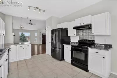 6712 Lost Springs Drive, Colorado Springs, CO 80923 - Photo 11