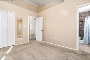 570 S Bellflower Dr, Pueblo, CO 81007 - Photo 9