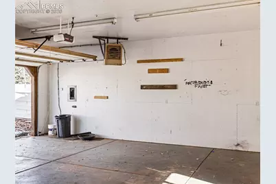 570 S Bellflower Drive, Pueblo, CO 81007 - Photo 21