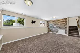 6060 Flintridge Dr, Colorado Springs, CO 80918 - Photo 9