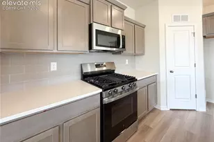 8211 Henzlee Pl, Falcon, CO 80831 - Photo 9