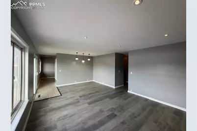 1014 Fosdick Drive, Colorado Springs, CO 80909 - Photo 7