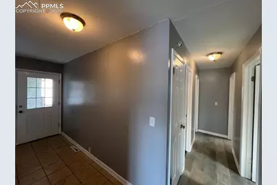 1014 Fosdick Drive, Colorado Springs, CO 80909 - Photo 9