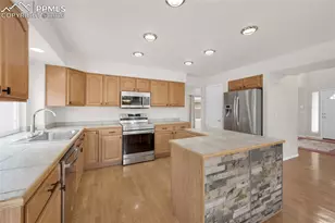 8425 Roaring Fork Dr, Colorado Springs, CO 80924 - Photo 9