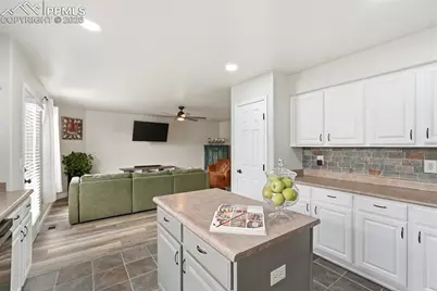 6907 Shimmering Leaf Road, Colorado Springs, CO 80908 - Photo 13