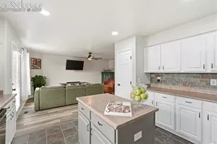 6907 Shimmering Leaf Rd, Colorado Springs, CO 80908 - Photo 13