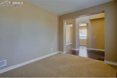 25994 E Peakview Place, Aurora, CO 80016 - Photo 9