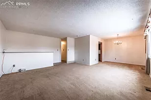 635 Drew Dr, Colorado Springs, CO 80911 - Photo 7