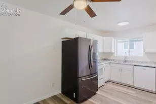 2139 Preuss Rd, Colorado Springs, CO 80910 - Photo 9