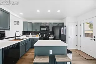 5024 Chariot Dr, Colorado Springs, CO 80923 - Photo 7