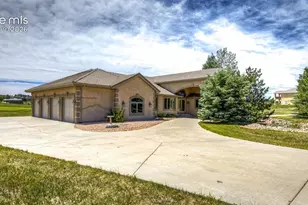 19845 Kershaw Ct, Monument, CO 80132 - Photo 3