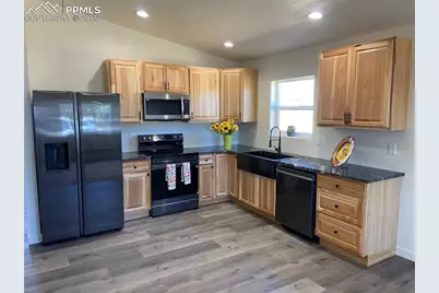 103 Illinois Street, Penrose, CO 81240 - Photo 9