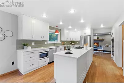 6838 Oak Valley Drive, Colorado Springs, CO 80919 - Photo 11