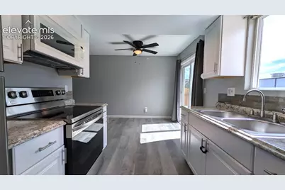 3080 Starlight Circle, Colorado Springs, CO 80916 - Photo 3